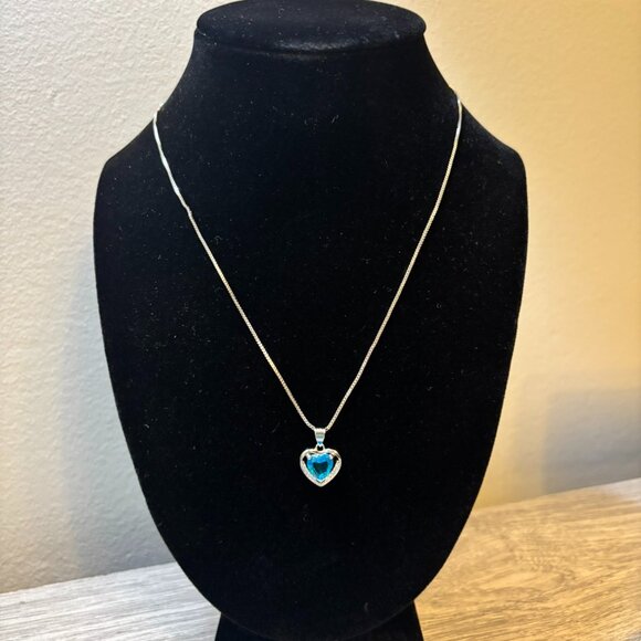 .925 Ailana Laine Blue Heart Sterling Silver Pendant Necklace Chain Crystal - Picture 1 of 8